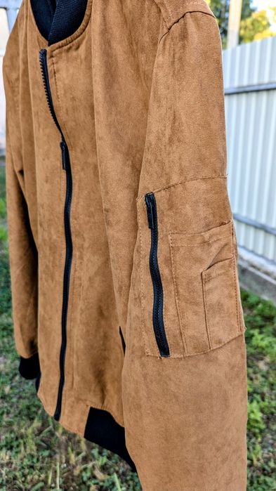 Куртка Bershka замшева