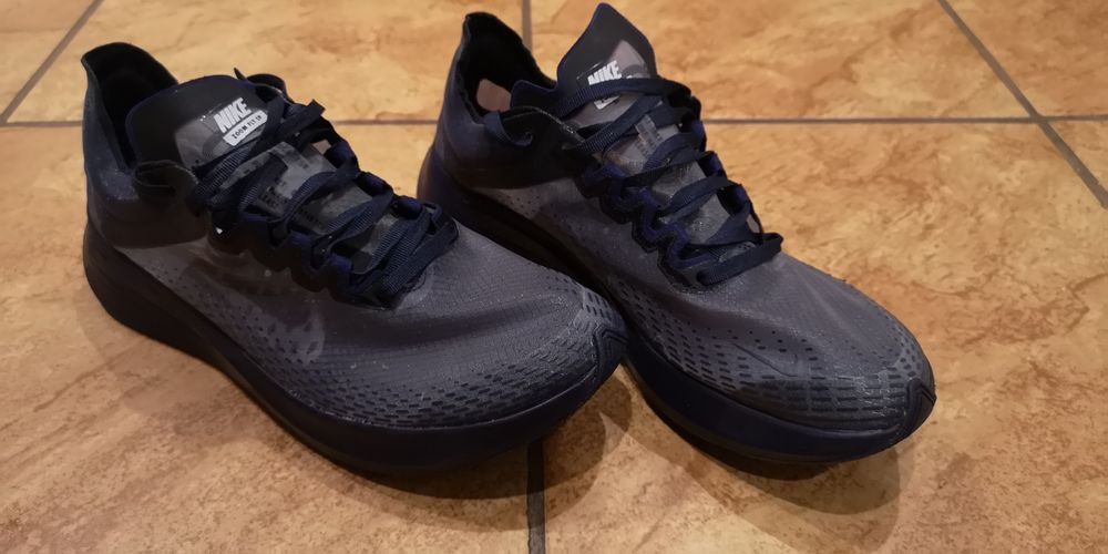 Buty Nike Zoom Fly Sp 42
