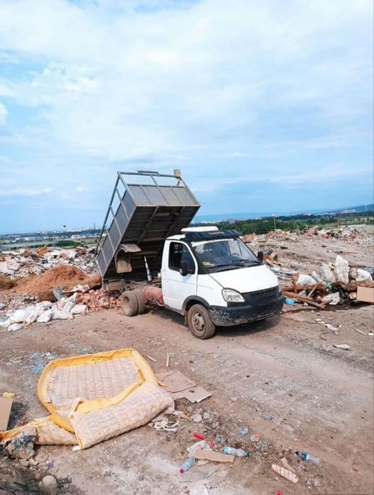 Вывоз хлама , Вывоз мусора Харьков , Вывоз земли веток , Вивіз сміття