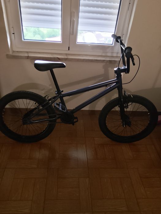 Bicicleta BMX criança