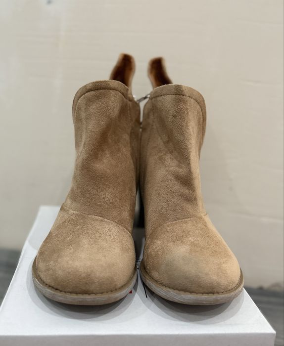 Сапоги жіночі нові 2шт