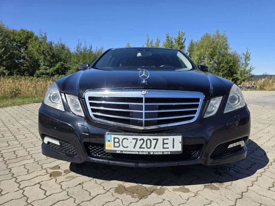 Mercedes-Benz  E350 W212