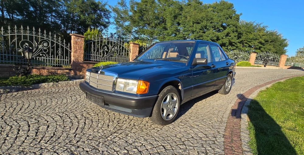 Mercedes-Benz Seria 190