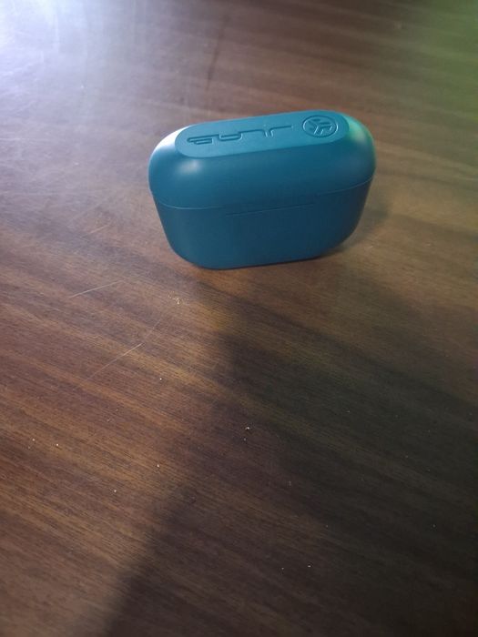 Fones usados dois dias