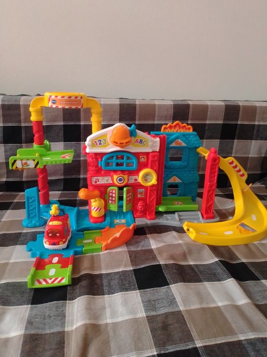 V-tech Пожежна станцiя, пожарная станция, пожарная машина,  от 2 до