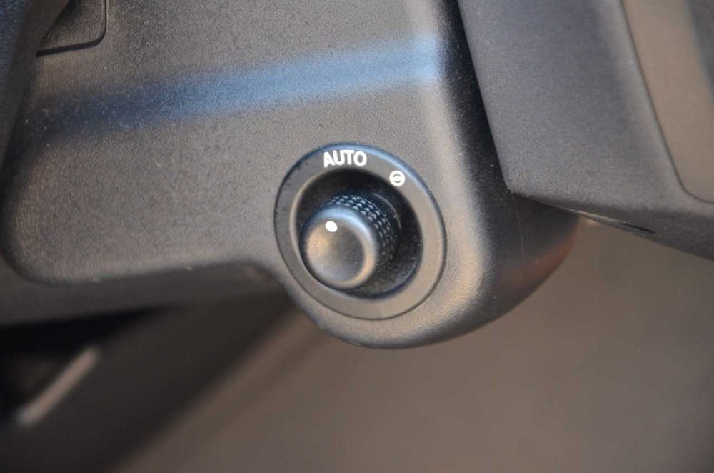 Продам LAND ROVER RANGE ROVER SPORT 5.0 LR V8 AWD Automatic 2011 года выпуска