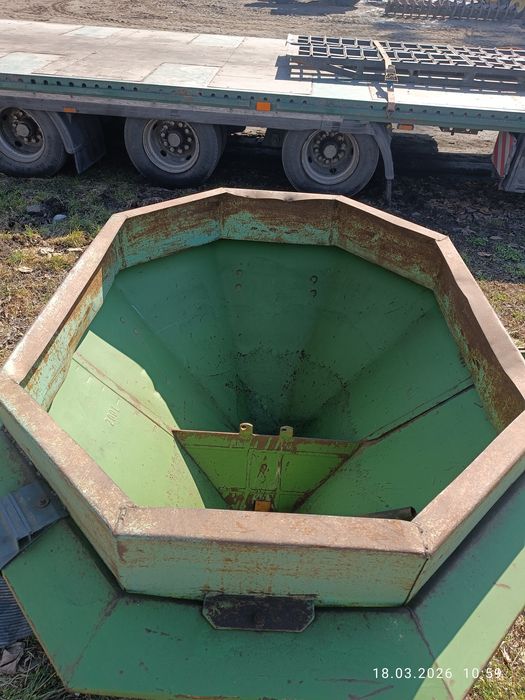 Rozsiewacz nawozów Amazone ZA-E 602