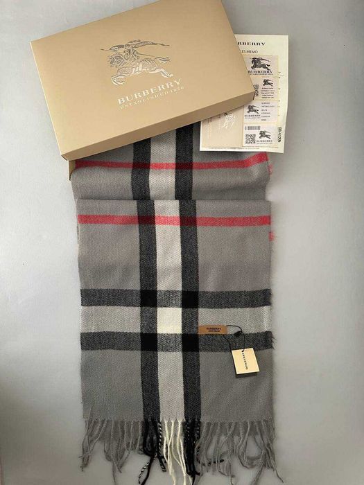 Шарф Burberry в клітинку сірий
