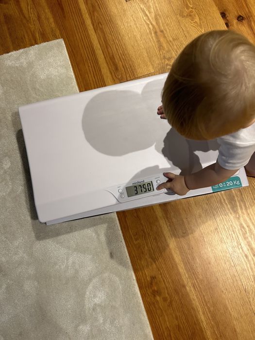 baby scale miniland