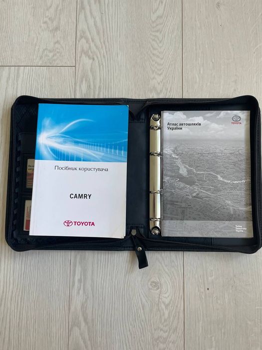Посібник користувача Toyota Camry