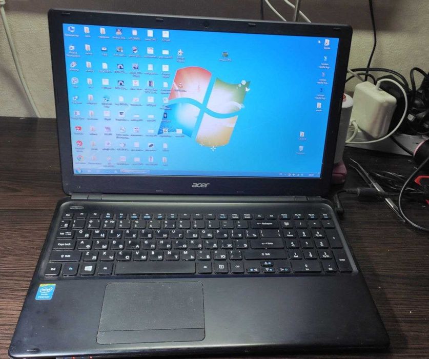 Ноутбук Acer Aspire Seria E1 Model Z5WE1 робочий