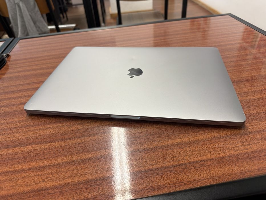 MacBook Pro 16" ótimo estado