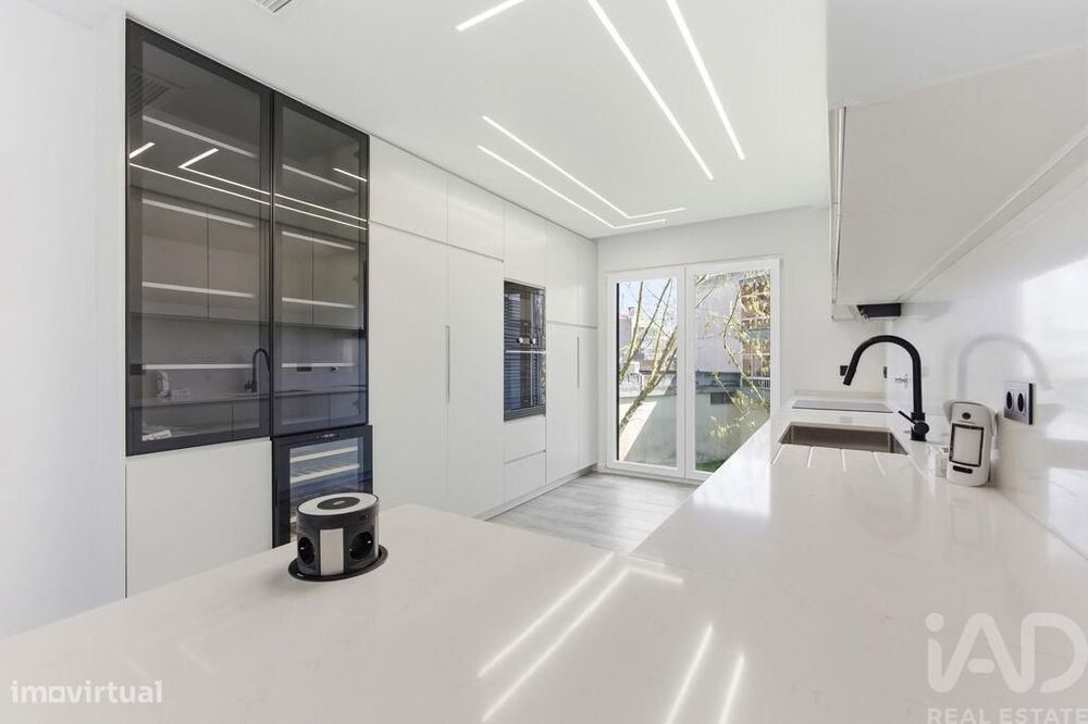 Apartamento T3 em Santa Iria de Azoia, São João da Talha e Bobadela de