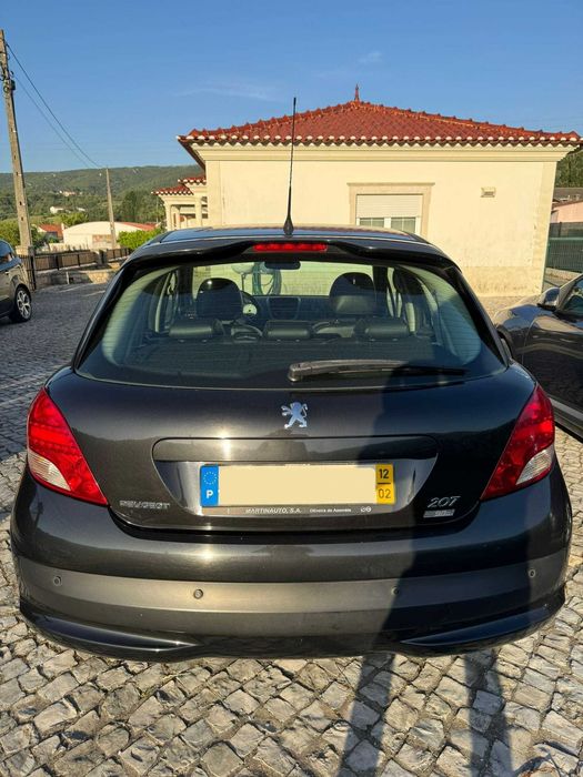 Peugeot 207 1.6hdi 98g - 2012