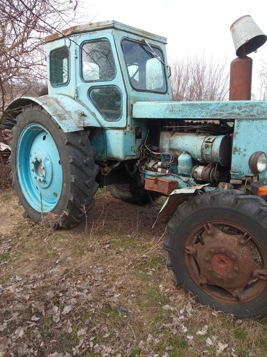 ТракторТ 40М продам