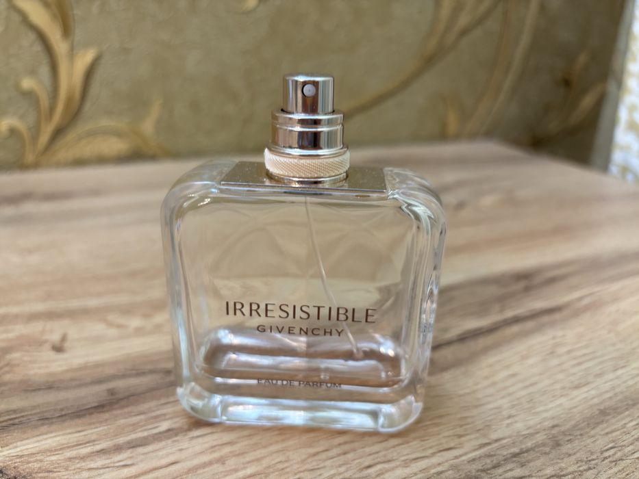 Givenchy Irresistible оригинал остаток.