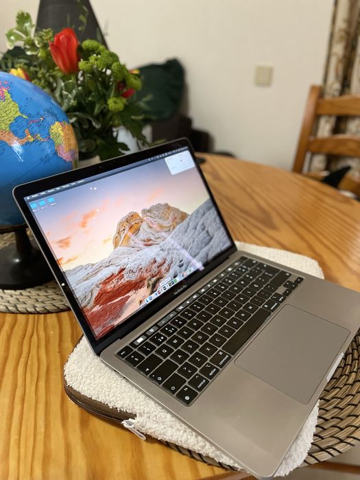 MacBook Pro M1 14pol