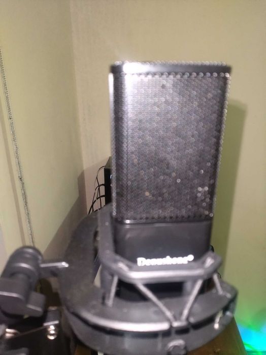 PC GAMING mais MONITOR ACOMPANHADO DE MICROFONE  E INTERFACE POR 1300