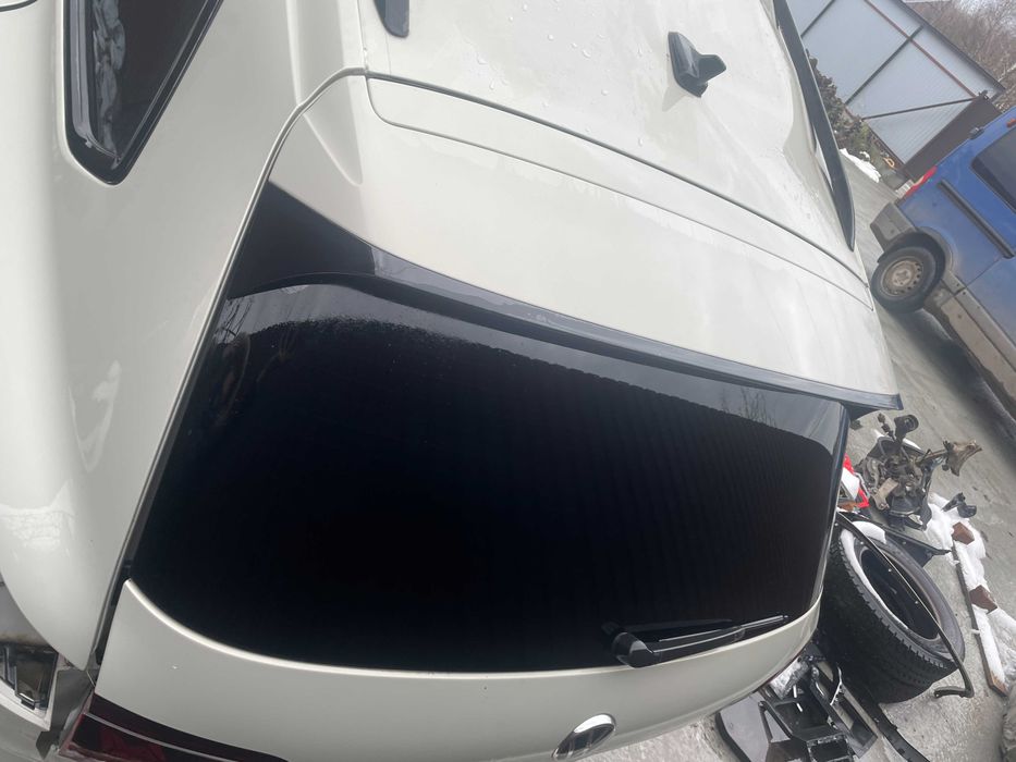 Кришка багажника Volkswagen Touareg 2018-2024 L1Z