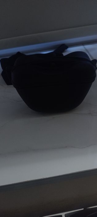 силіконова поясна сумка-контейнер для ласощів для собак.