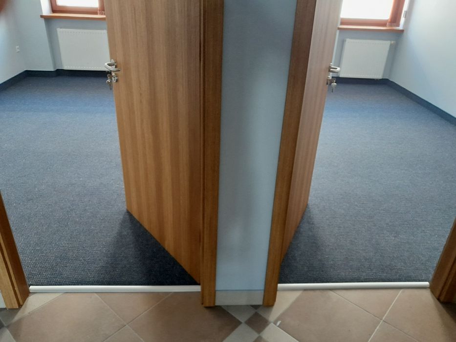 Montaż wykładzin, układanie wykładziny
