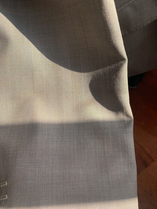 Чоловічий урочистий костюм