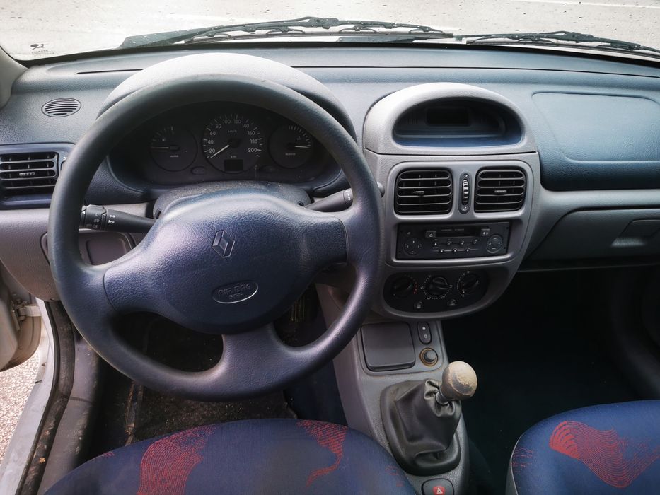 Renault Clio Van 1.9d (2 Lugares) de 2000