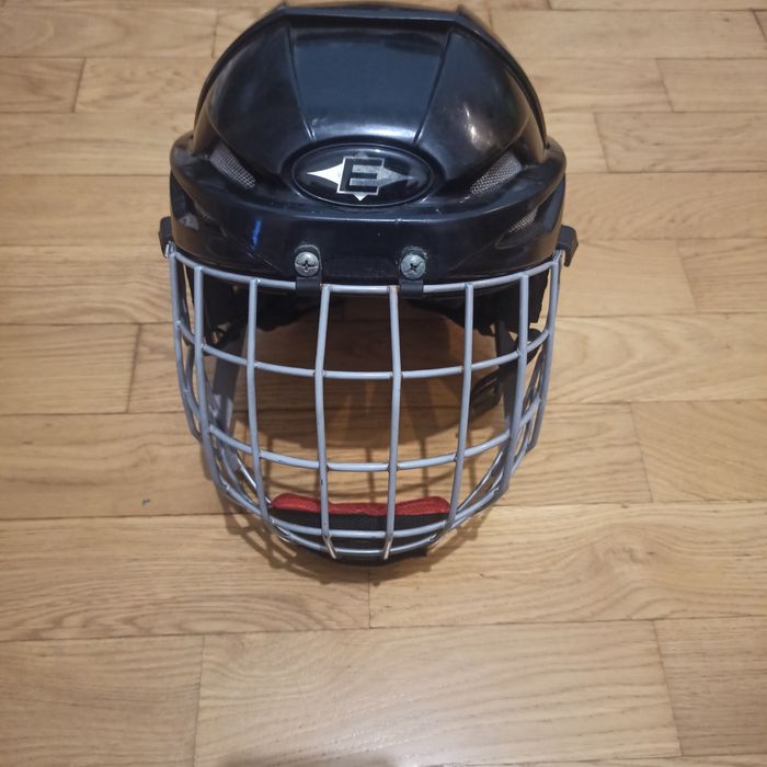 Шлем для хоккея 55-56 сантиметров