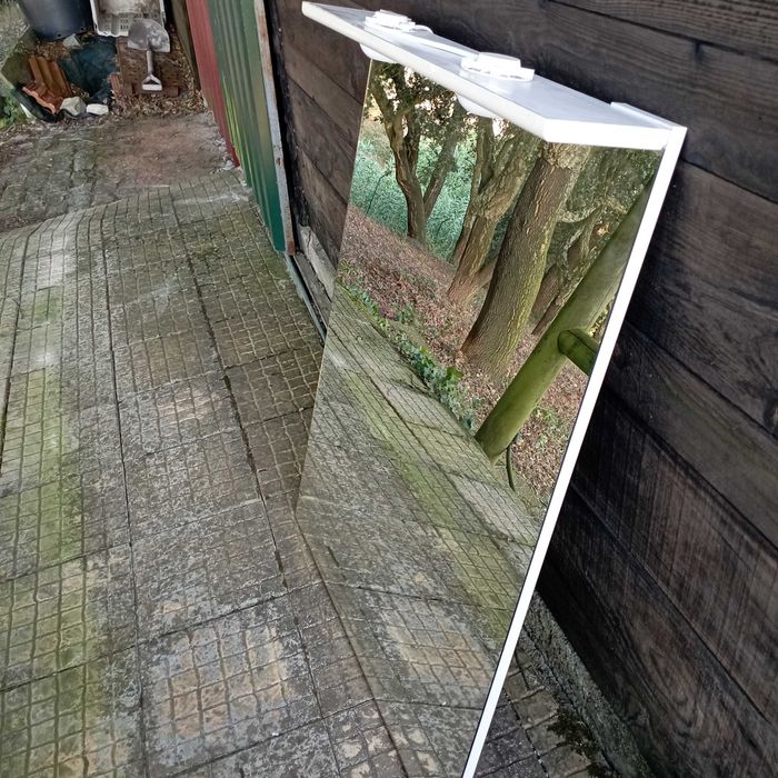 Espelho de wc com 2 focos