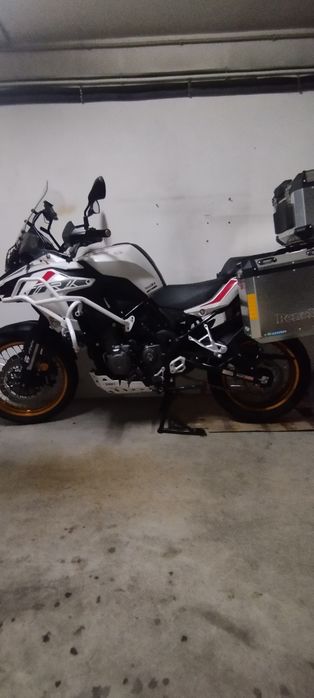 Benelli trk 502x