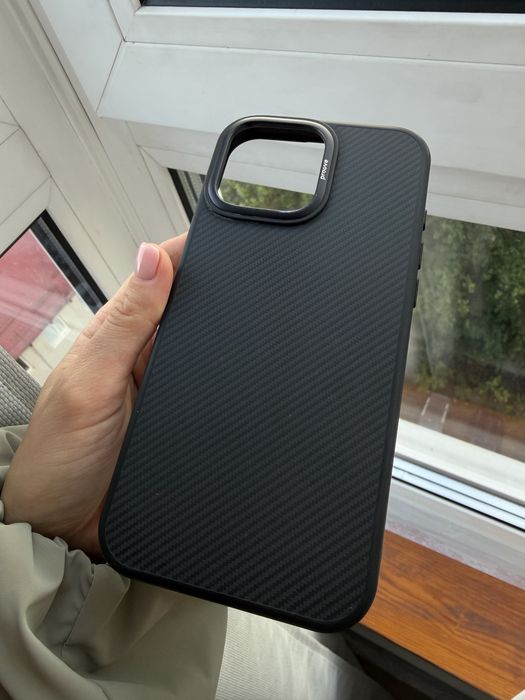 Карбоновий чохол на iphone 16 Pro Max