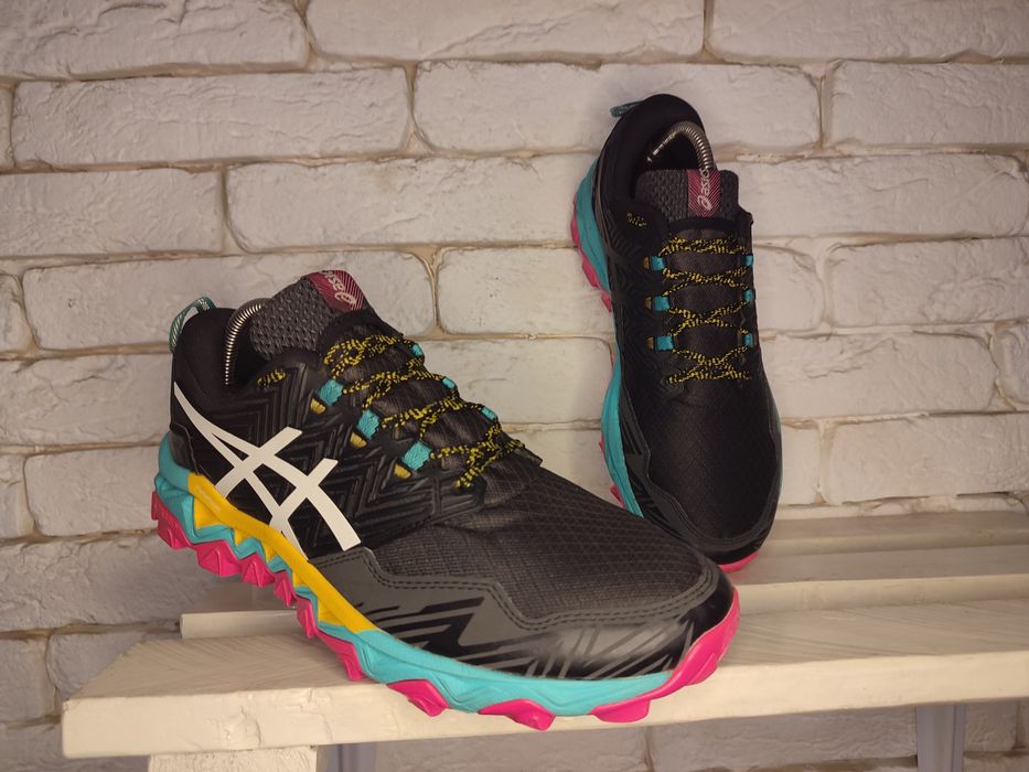 Asics Gel-FujiTrabuco кросівки жіночі 26.5см