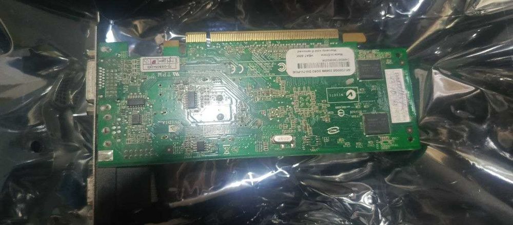 Відеокарта NVIDIA Quadro NVS 290 256mb PCI-Ex DDR2 64bit (DMS-59)