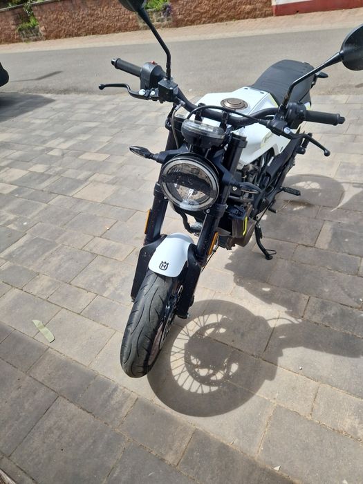 Husqvarna Vitpilen 401