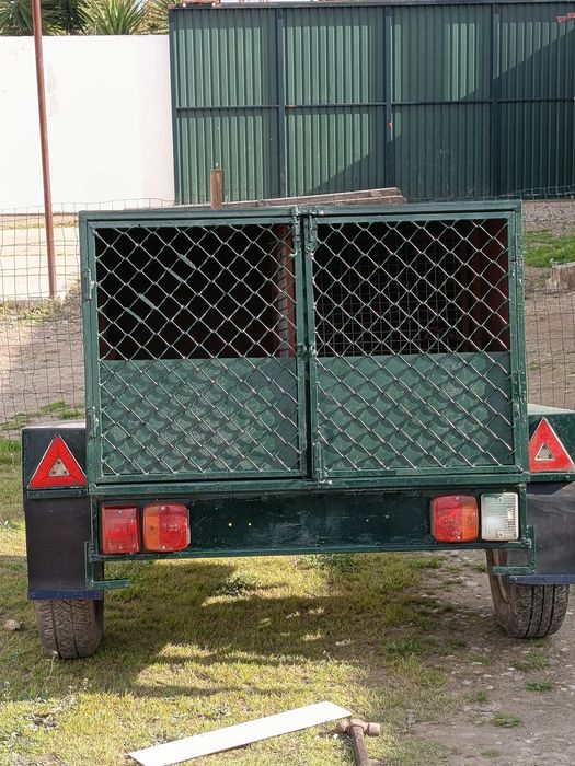 Atrelado/Reboque Cães de Caça