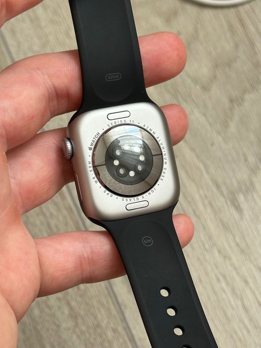 Apple Watch 11 42mm space grey майже новий