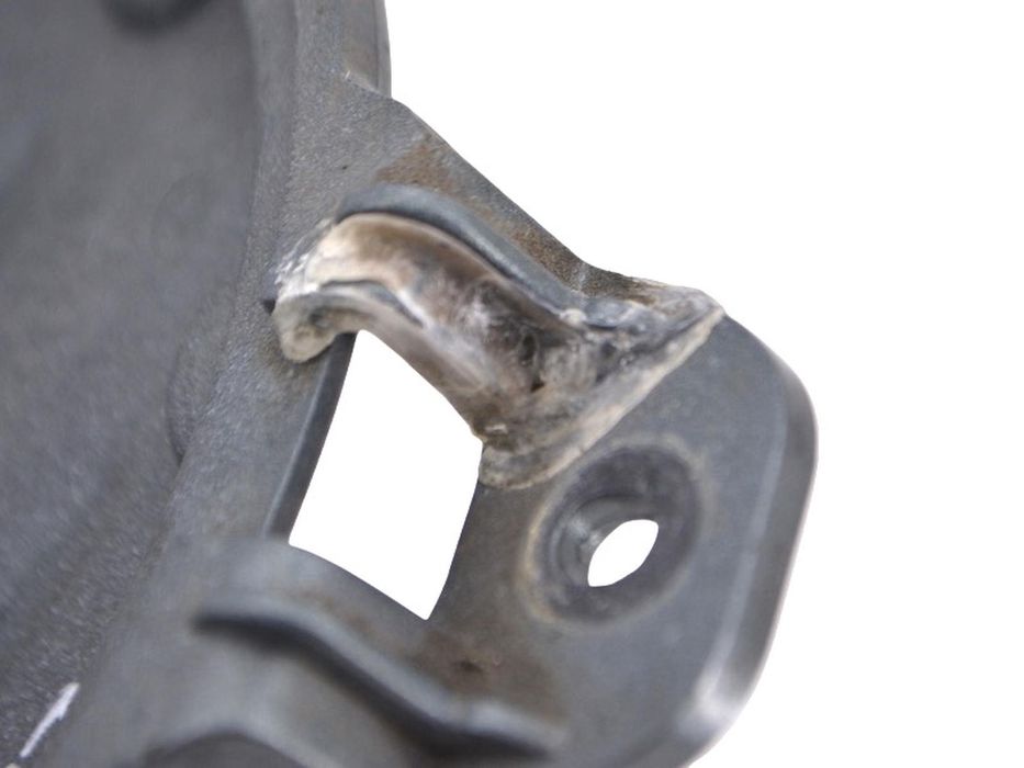 Заглушка протитуманної фари передня права MITSUBISHI L200 KAOT 2006-20