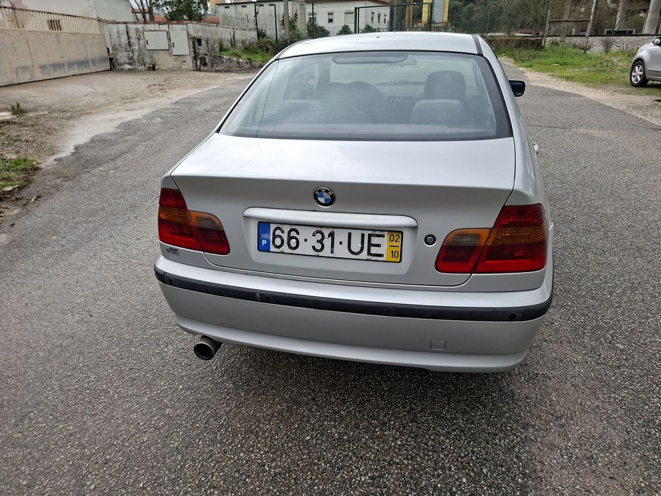 BMW 318 136 CV..