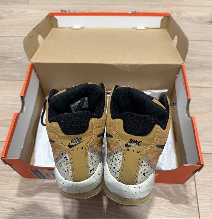 Ботинки Nike Air Max Invigor Mid