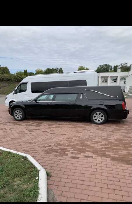 Рітуальні послуги транспорт катафалк кремація перевезення померлих