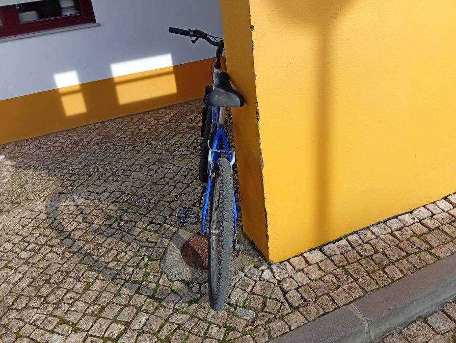 Para venda bicicleta (MTR)