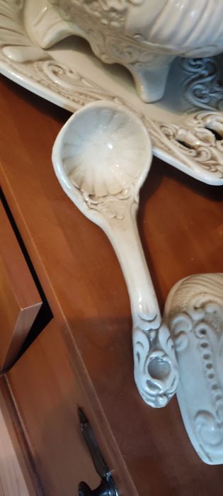 Piękna stylowa waza ozdobna