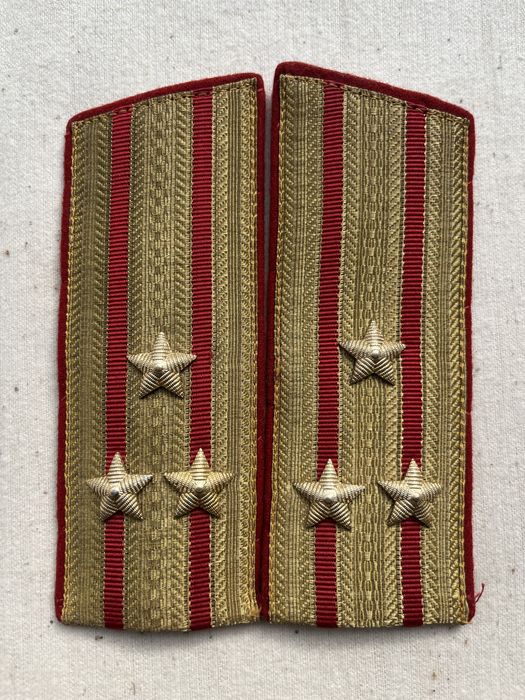 Погони, набори