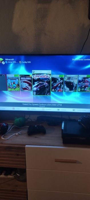 Xbox 360 com vários jogos