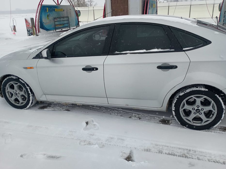 Ford mondeo 2008 rok