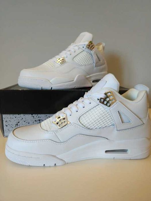 Buty sportowe Jordan 4 Retro Pure Money R.43