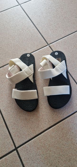 Klapki damskie letnie