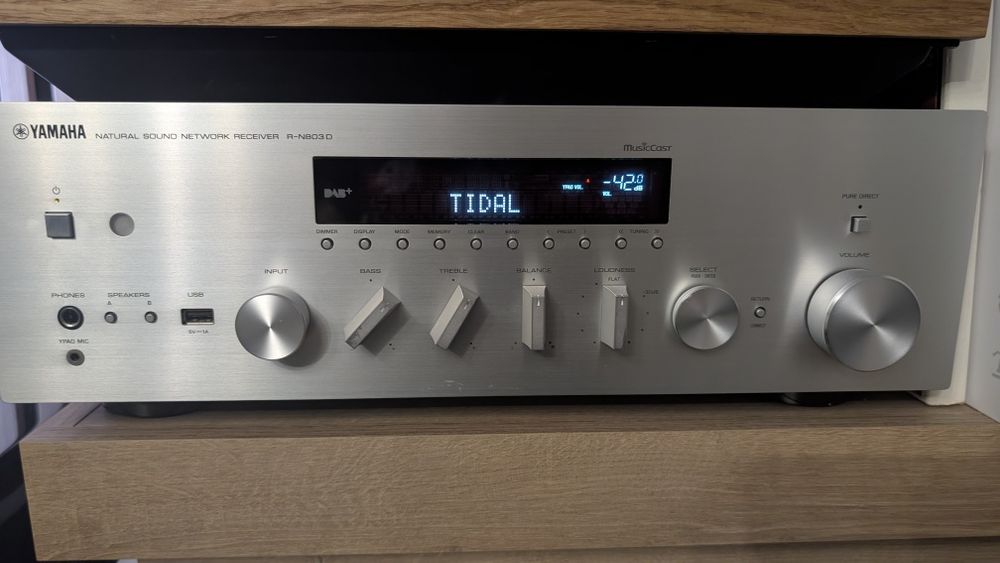 Wzmacniacz, amplituner Yamaha rn-803d