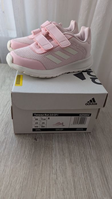 Кросівки adidas  оригінал