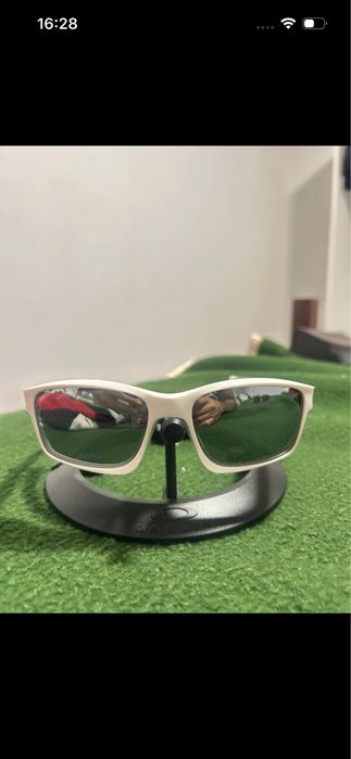 Oakley chainlink